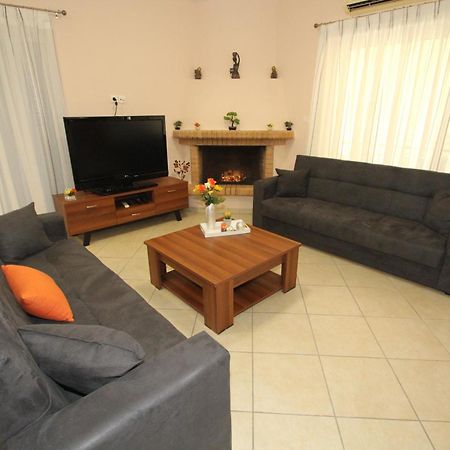 Spacious Country Apartment Brauron Exterior foto